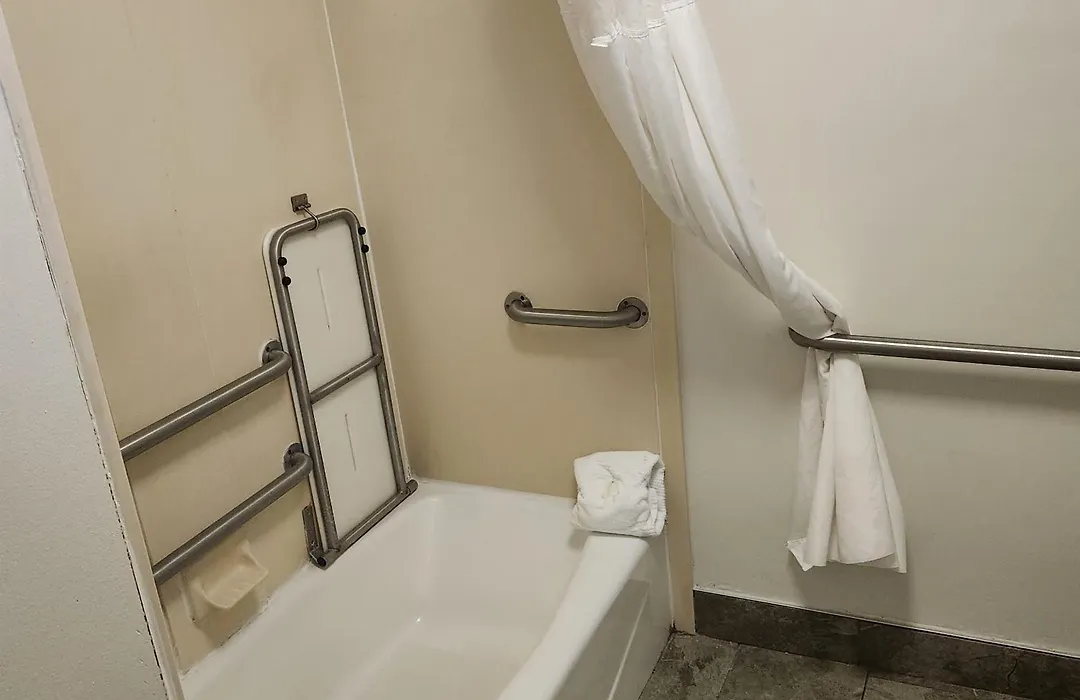 Clarion Inn & Suites Aiken South-1