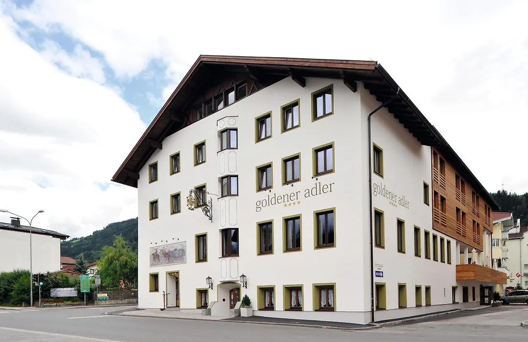 Hotel Goldener Adler Wattens-1