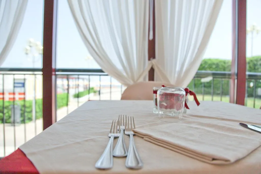 Hotel Cristallo-1