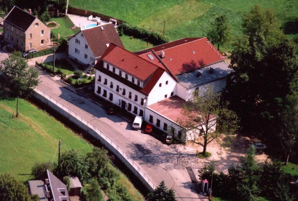 Landhotel Goldener Löwe mit Pension Am Taurastein-1