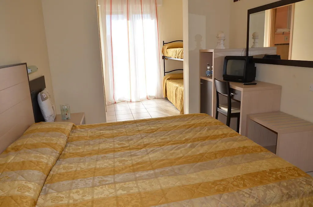 Hotel Mirage-1