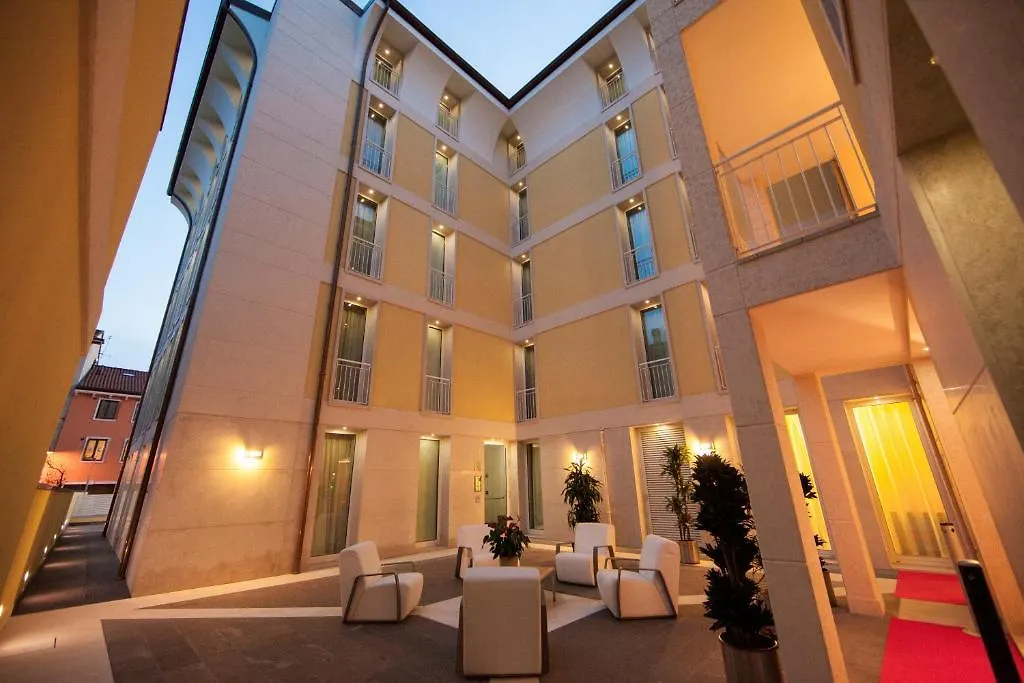Residenza Agnello D'Oro-1