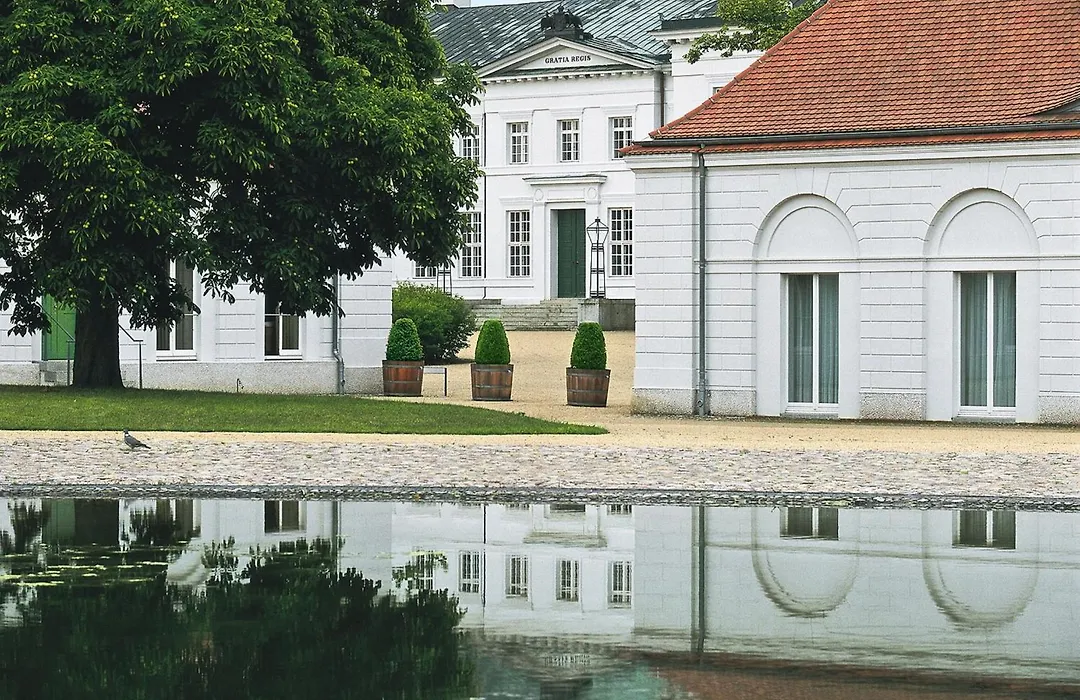 Hotel Schloss Neuhardenberg-1