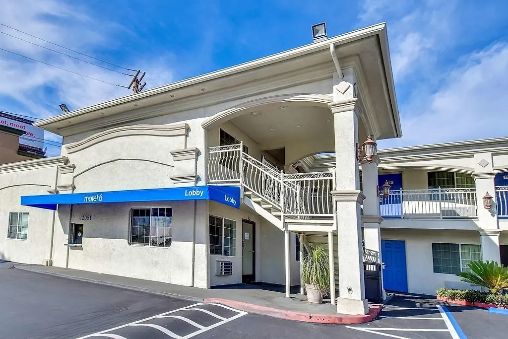 Motel 6 Garden Grove-1