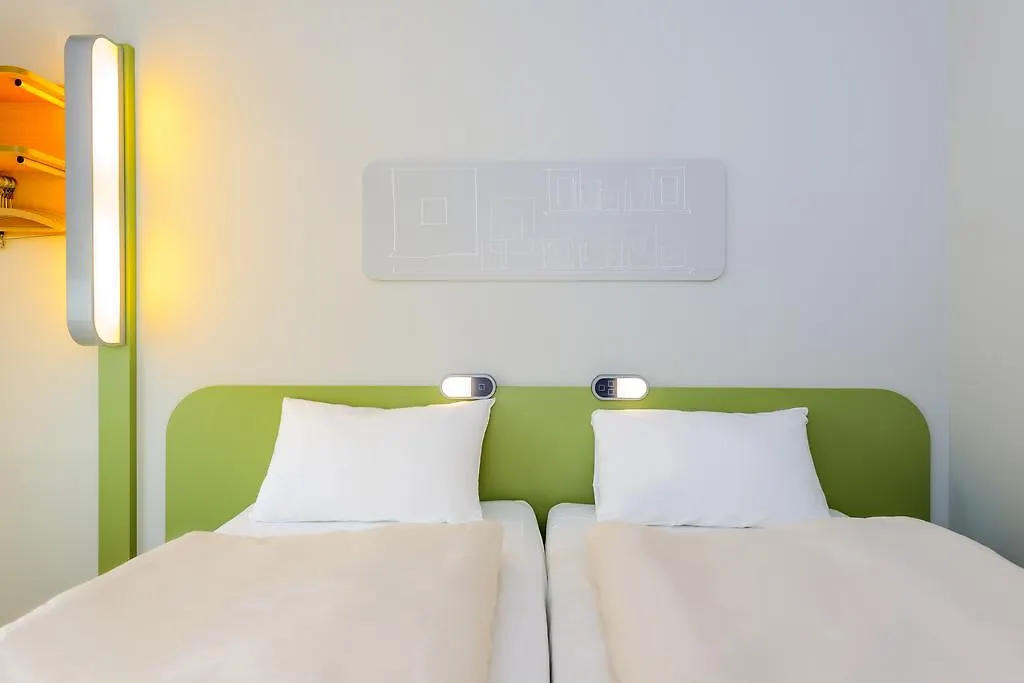 Ibis Budget Concarneau-1