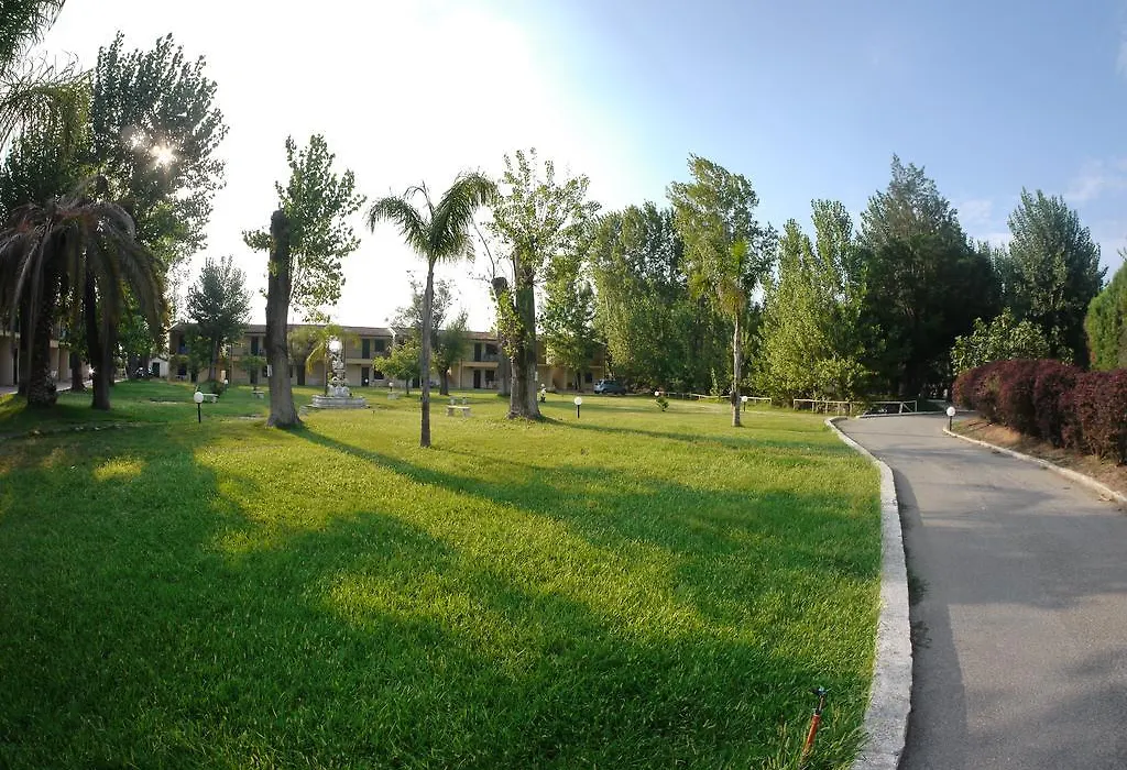 Marina di Rossano Village Club-1