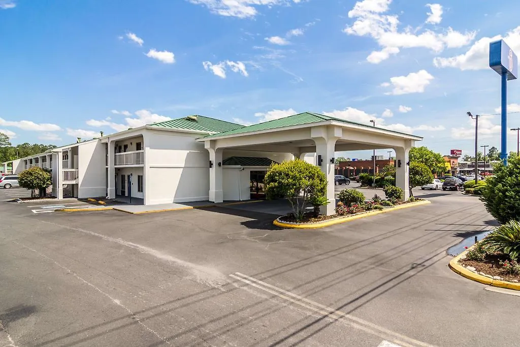 Motel 6 Waycross-1
