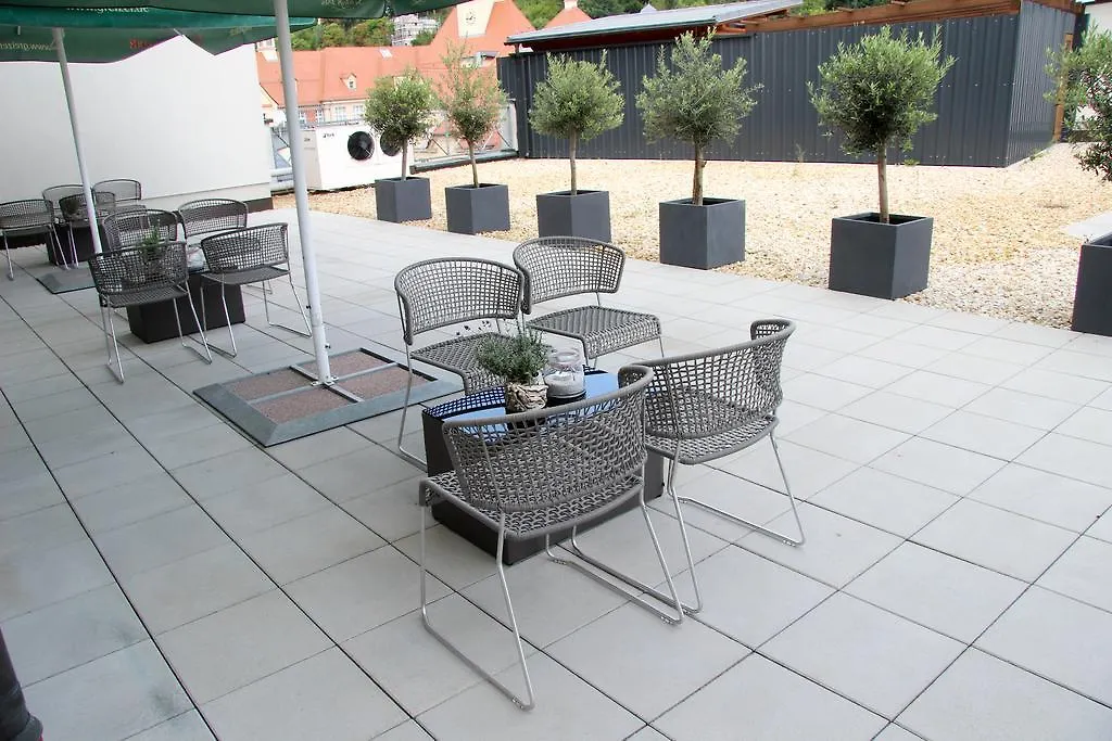 Schlossberghotel Greiz-1