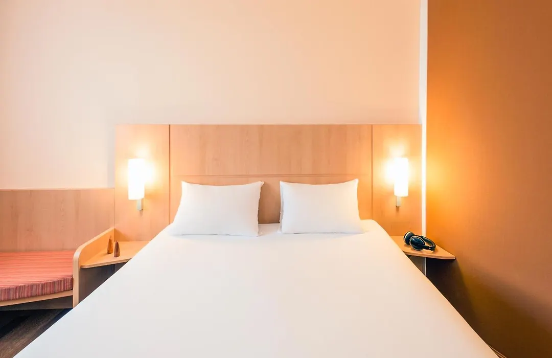 Ibis Esch Belval-1
