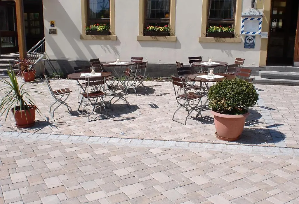 Hotel & Gaestehaus Krone-1