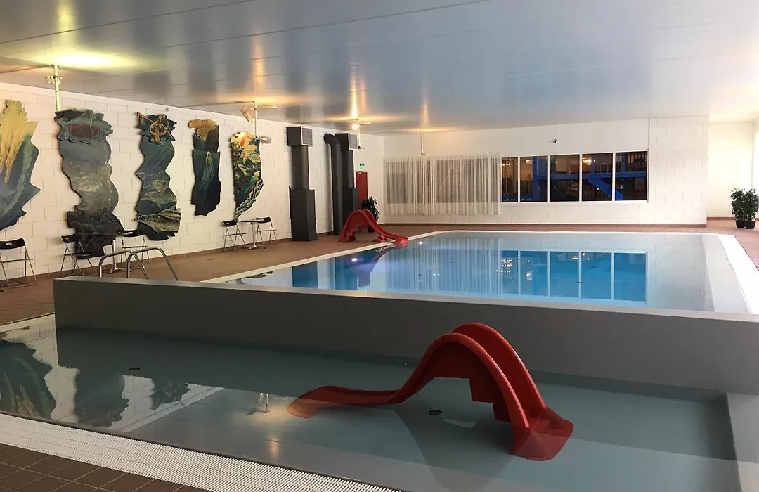 Vesterland Feriepark Hytter, Hotell Og Leikeland-1