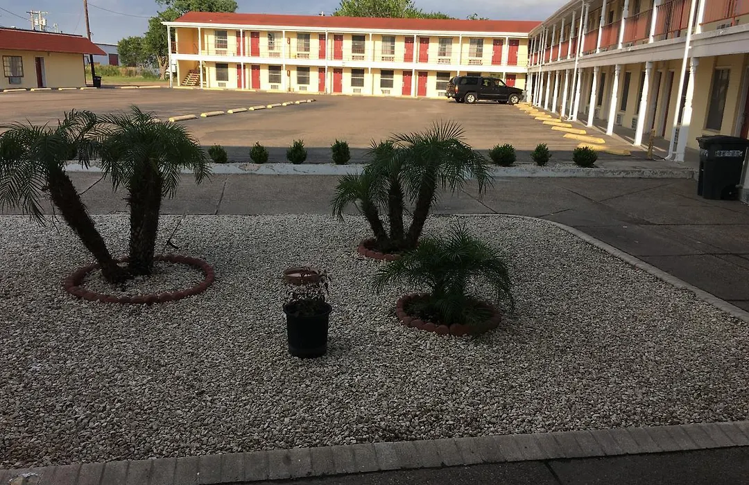 Alice Motor Inn-1