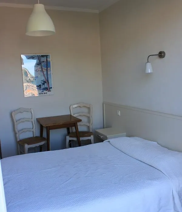 Hotel Cyrnos-1