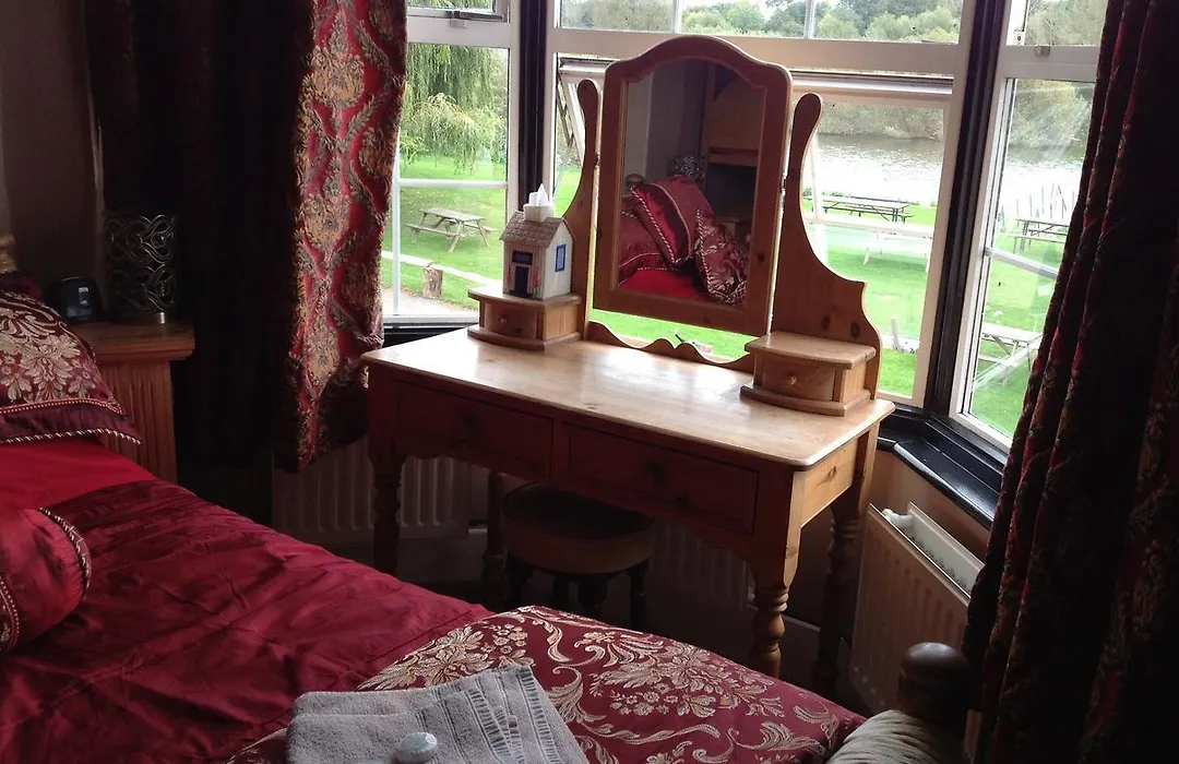 Lower Lode Inn-1