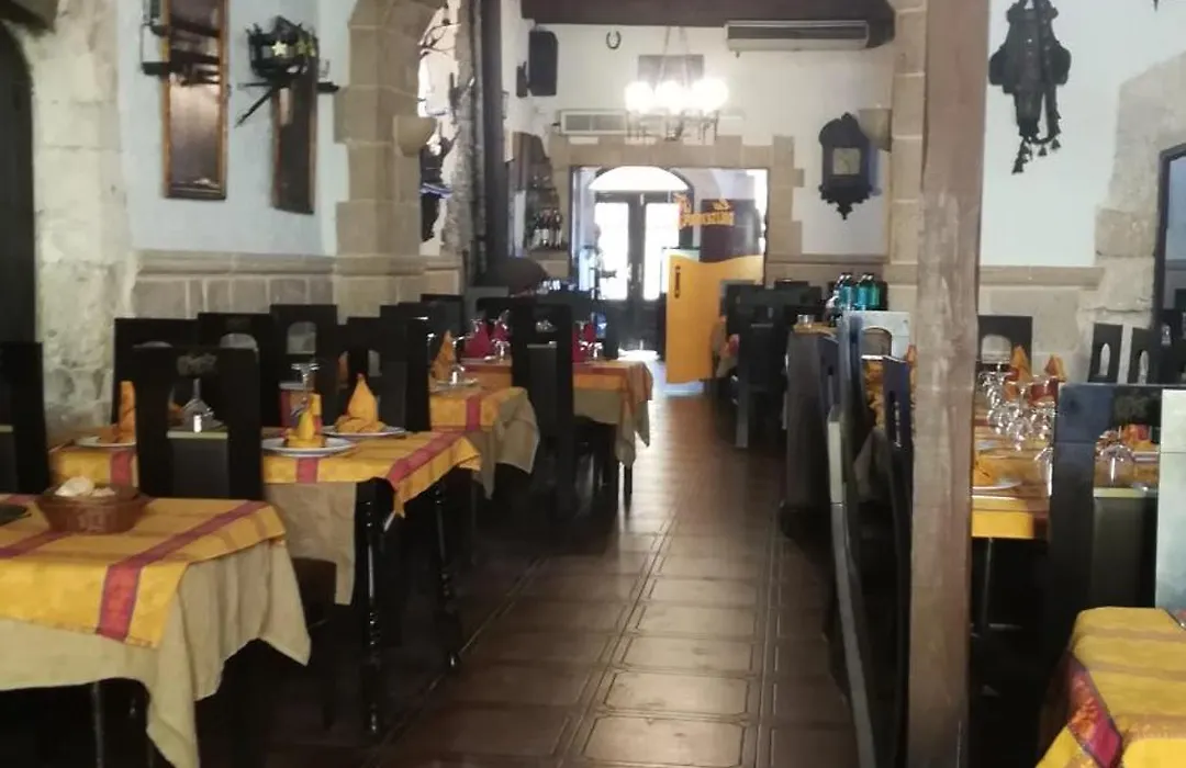 Hostal Restaurante La Diligencia-1
