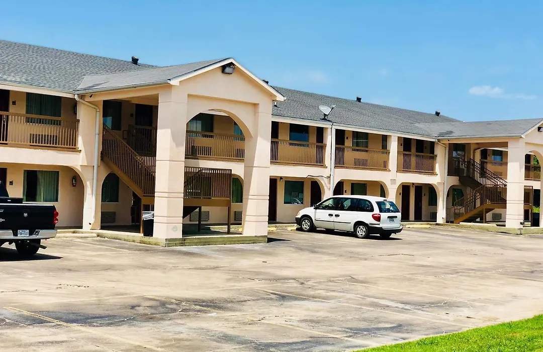 American Inn-1