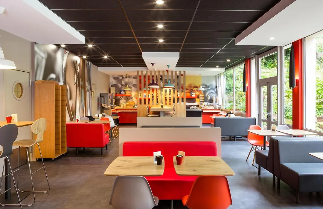 ibis Lannion-1