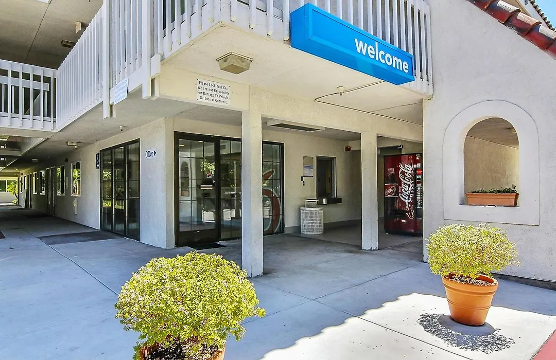 Motel 6 -Carpinteria, Ca - Santa Barbara - South-1