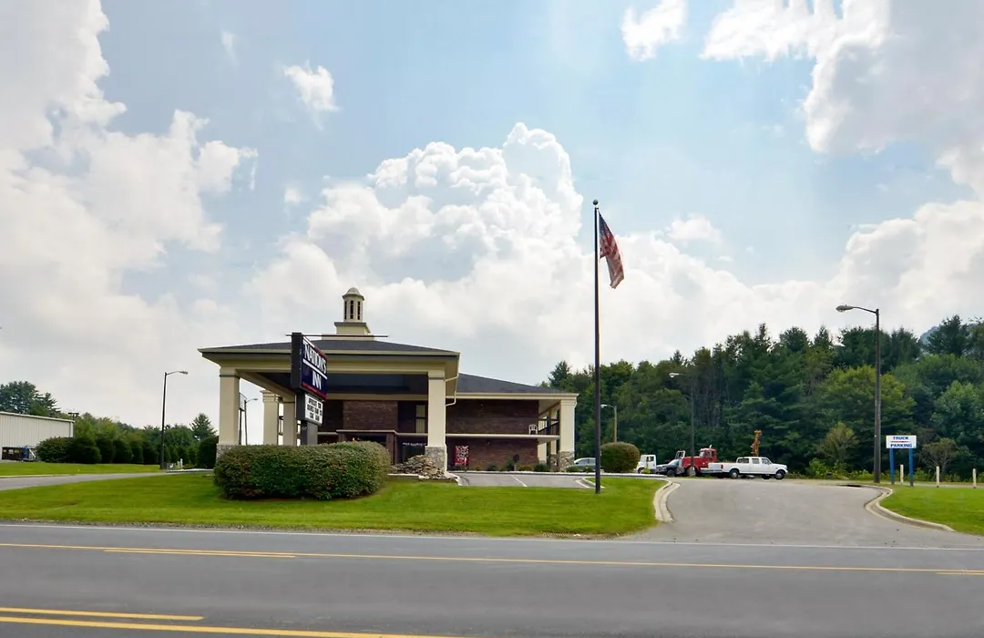 Nations Inn - West Jefferson-1