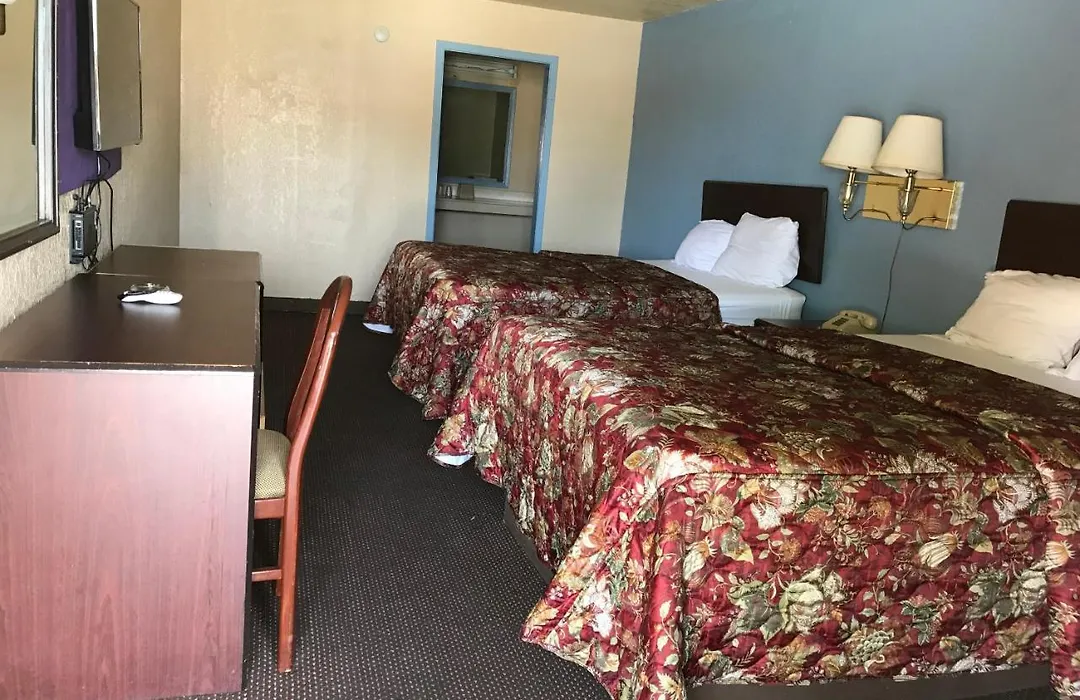 Deluxe Inn Kilgore-1