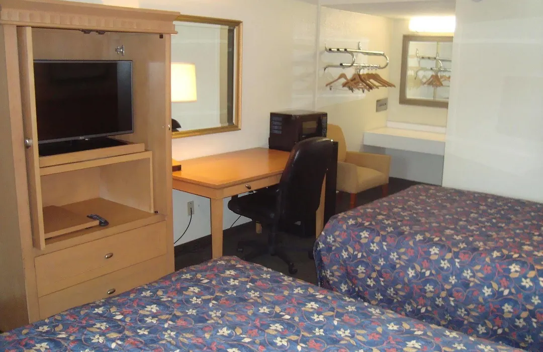 Super 8 By Wyndham Monticello Ny-1
