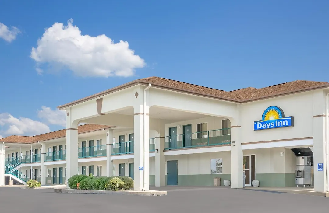 Days Inn By Wyndham Hamilton-1