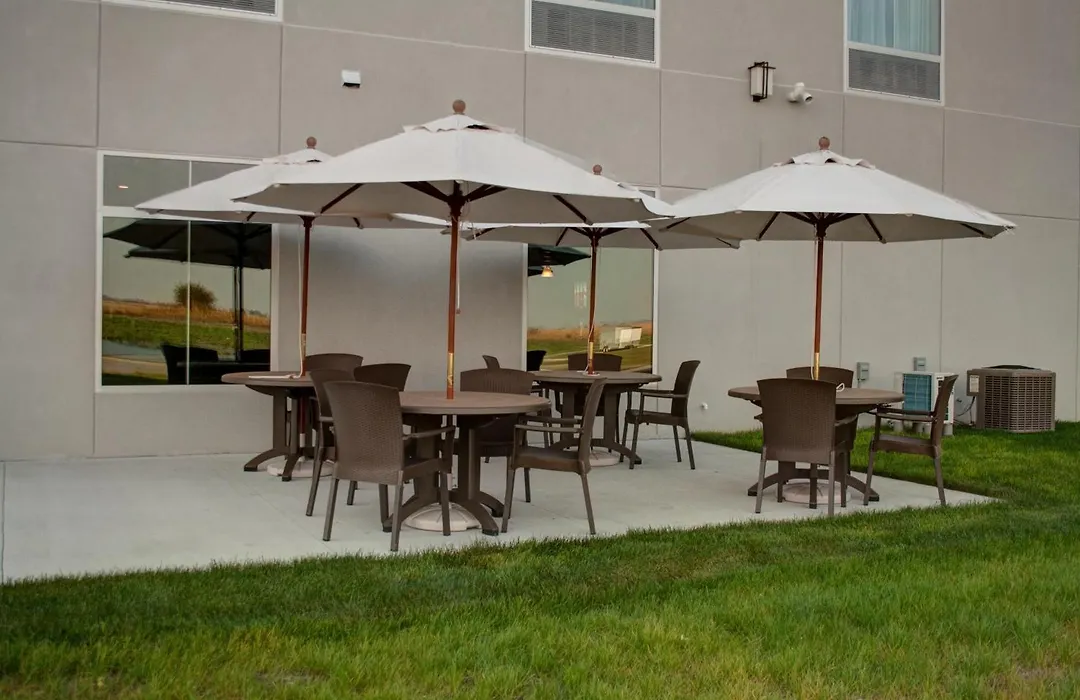 Cobblestone Hotel And Suites - Jefferson-1