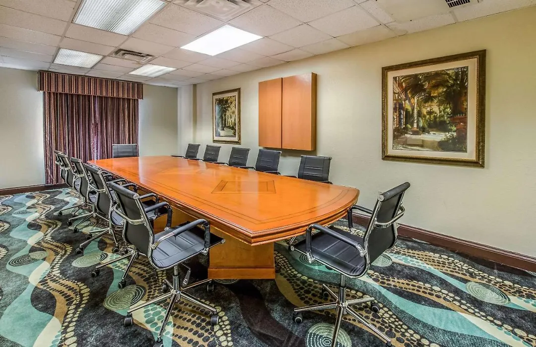 Best Western Plus Savannah Gateway-1