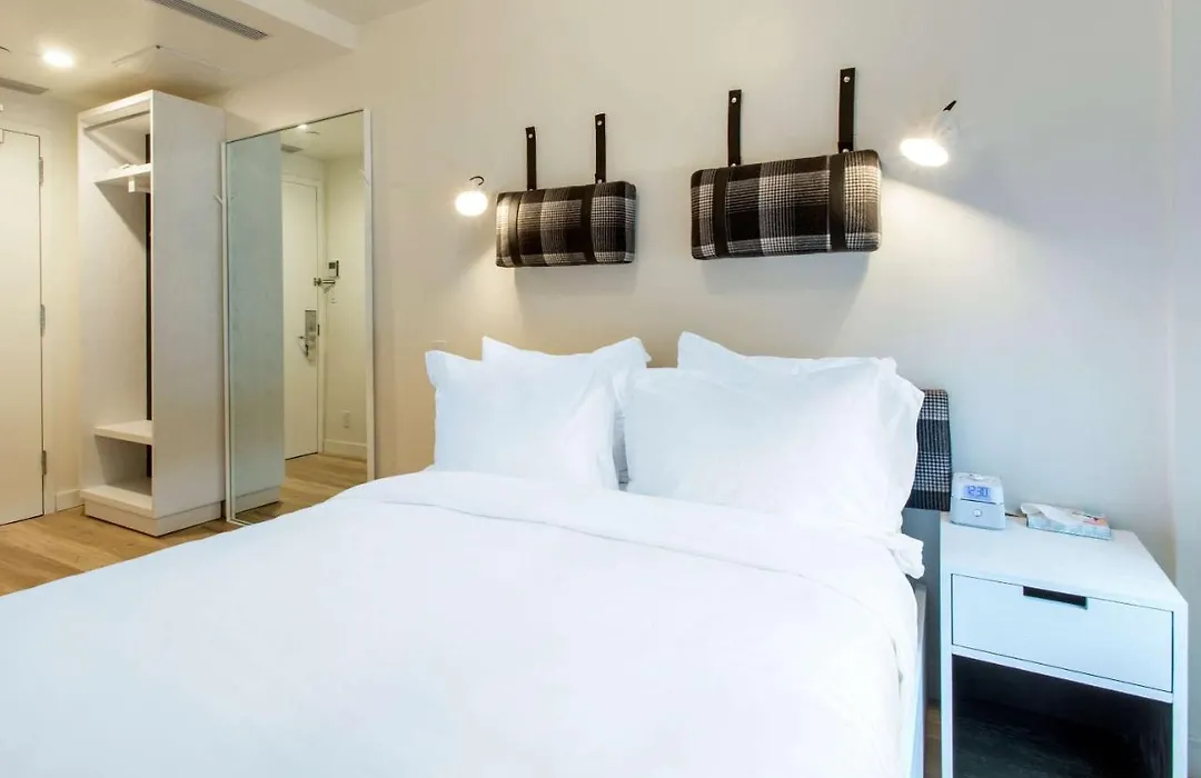 Gowanus Inn & Yard-1