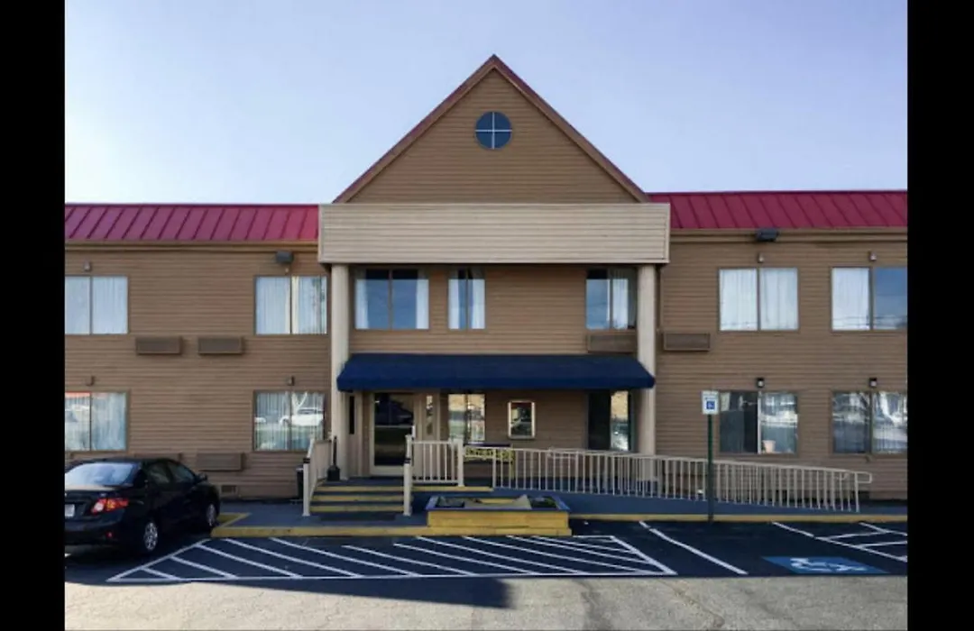 Days Inn By Wyndham Thomson-1