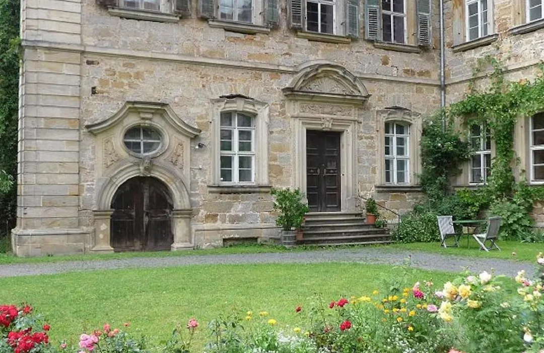 Ferienzimmer im Schloss Burgpreppach-1