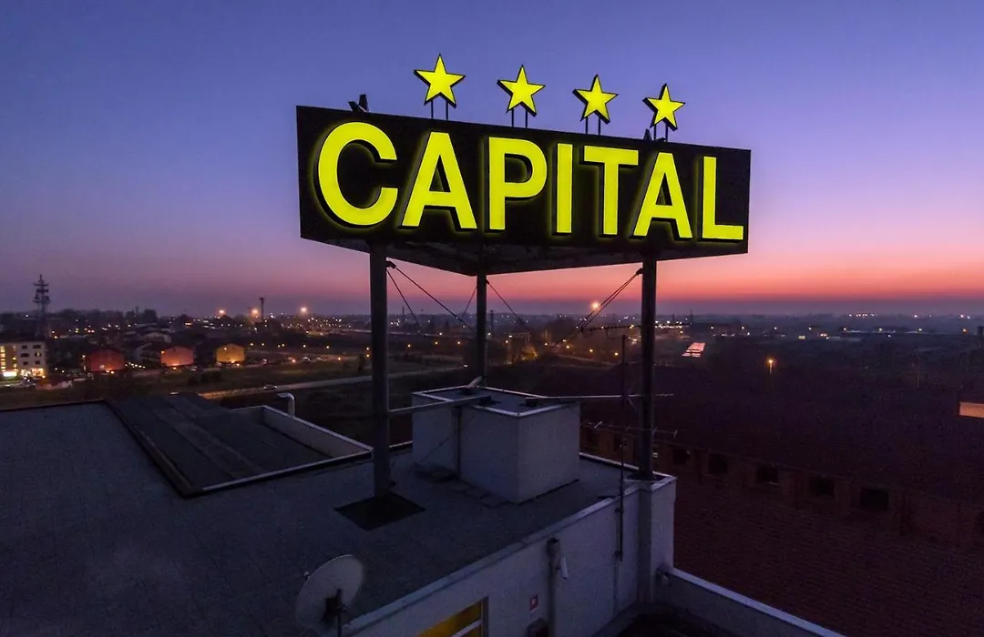 Hotel Capital-1