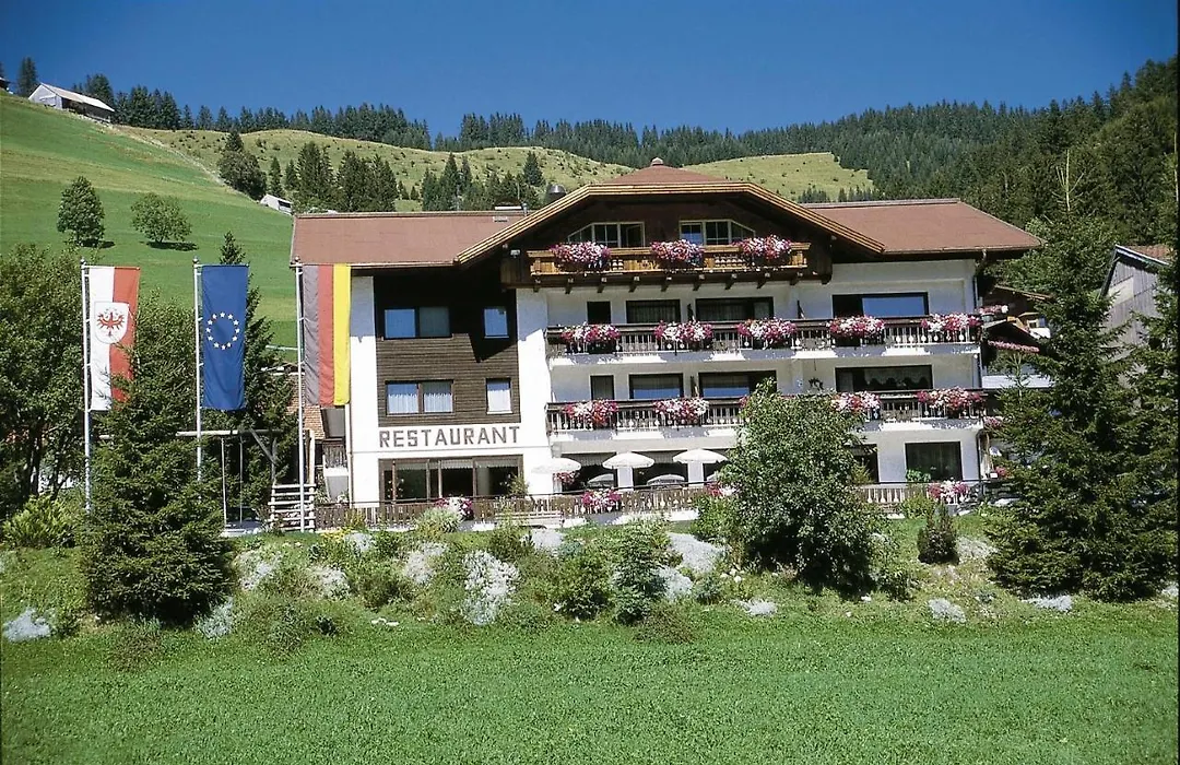 Hotel Alpenrose-1
