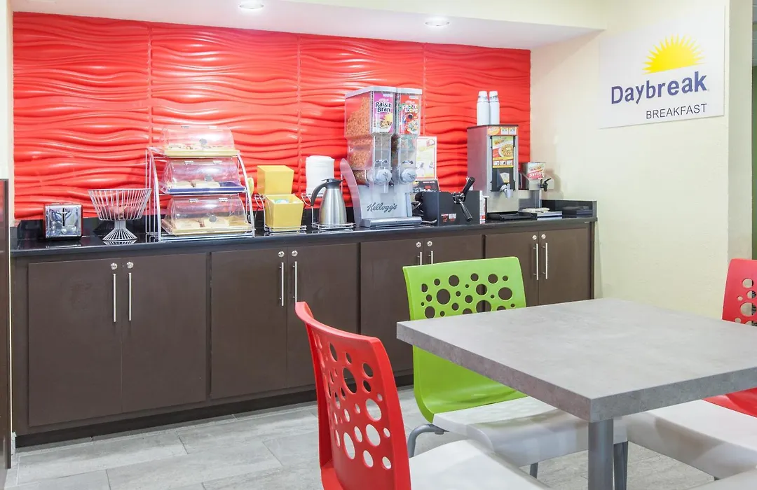 Days Inn By Wyndham Miami-1