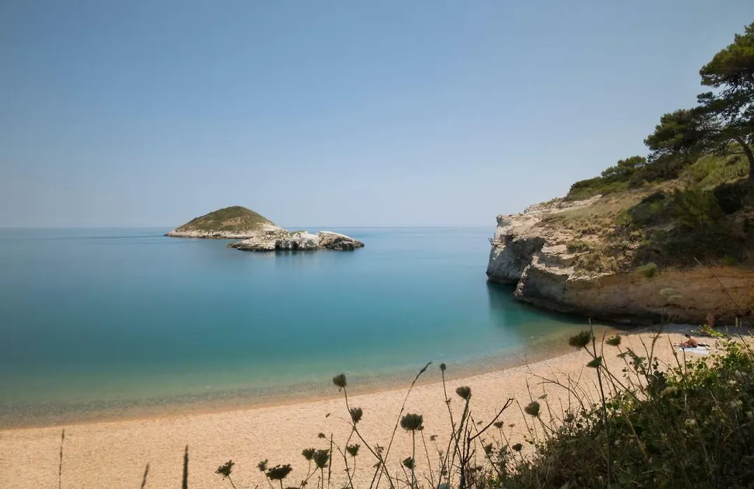 Baia Di Campi-1