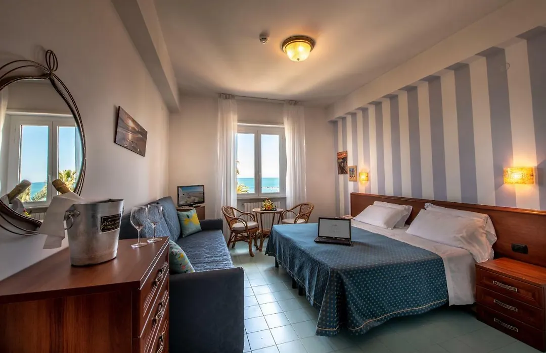 Grand Hotel Excelsior-1