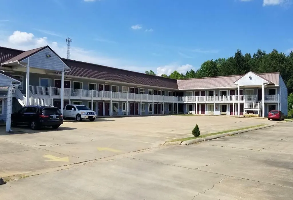 Oak Tree Inn Eupora-1