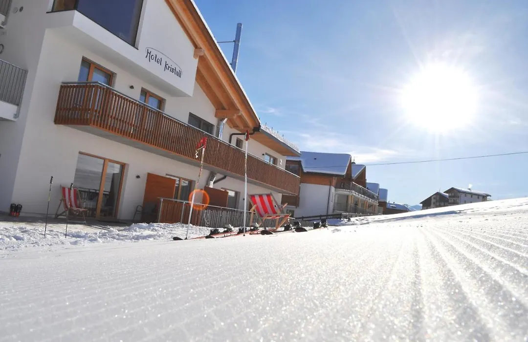 Hotel Kristall-1
