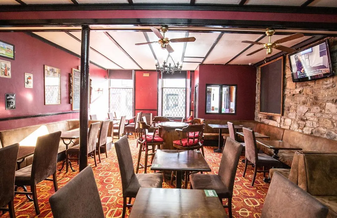 The Ben Mhor Hotel, Bar & Restaurant-1