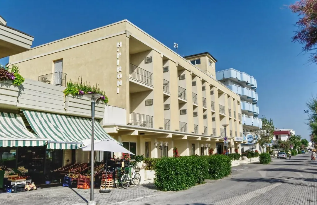 Hotel Pironi-1