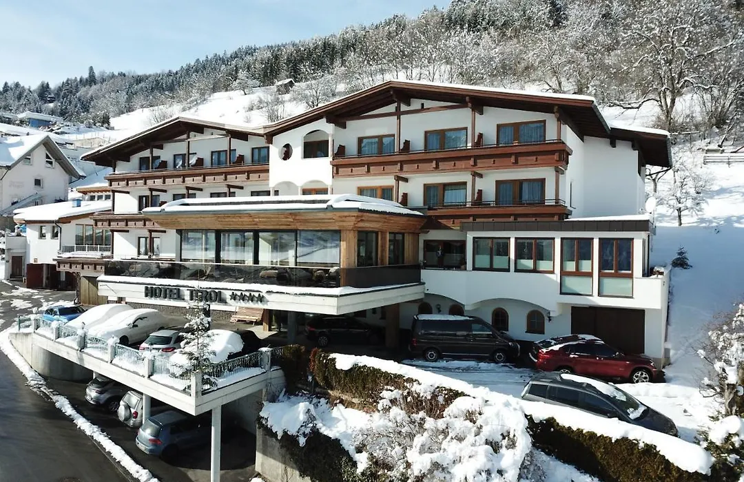 Hotel Garni Tirol-1