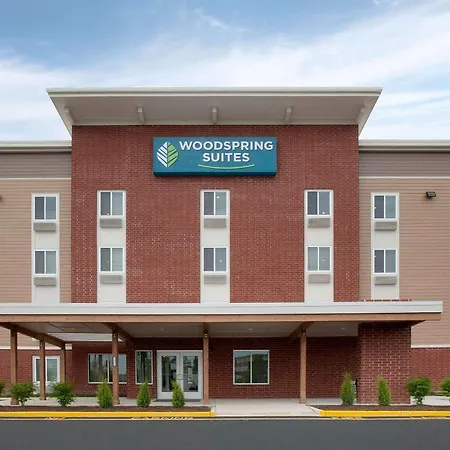 Woodspring Suites Quantico-2