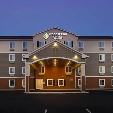 Woodspring Suites Allentown-3