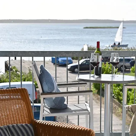 Hotel-&Ferienanlage Kapitäns-Häuser Breege-3