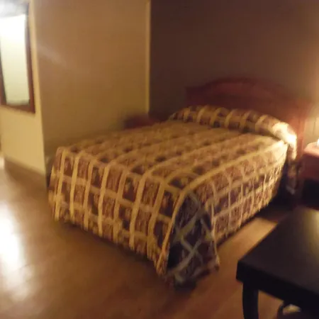 Budgetel Inn & Suites Hotel-3