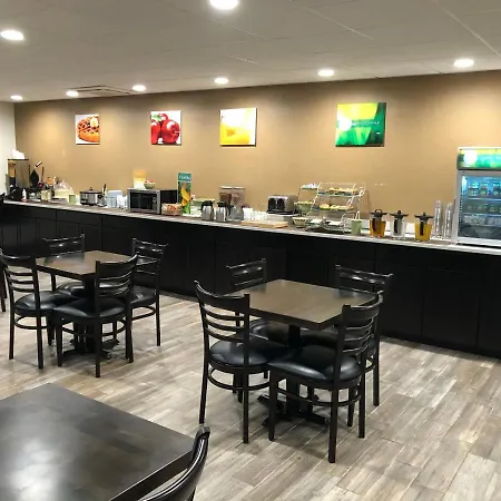 Quality Inn & Suites Paragould-2
