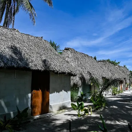 Casa Mate BeachFront Cabañas El Cuyo-2