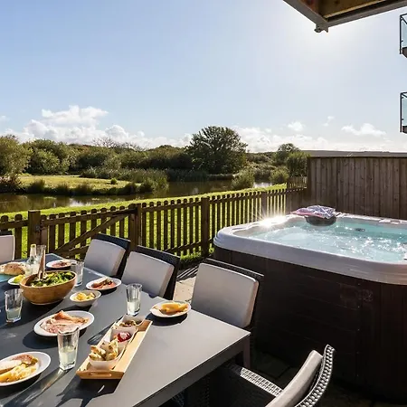 Retallack Resort By Away Resorts-3