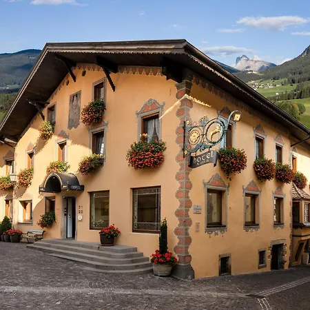 Hotel Cavallino D'Oro Bed&Breakfast-3