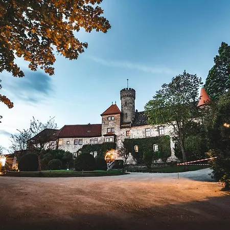 Romantik Hotel Schloss Hohenstein-3
